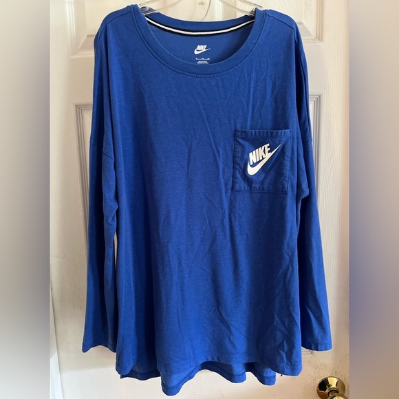 Nike Long Sleeve Pocket T-shirt SIZE X-Large(726070 480) ROYAL BLUE / WHITE Logo - Picture 3 of 9